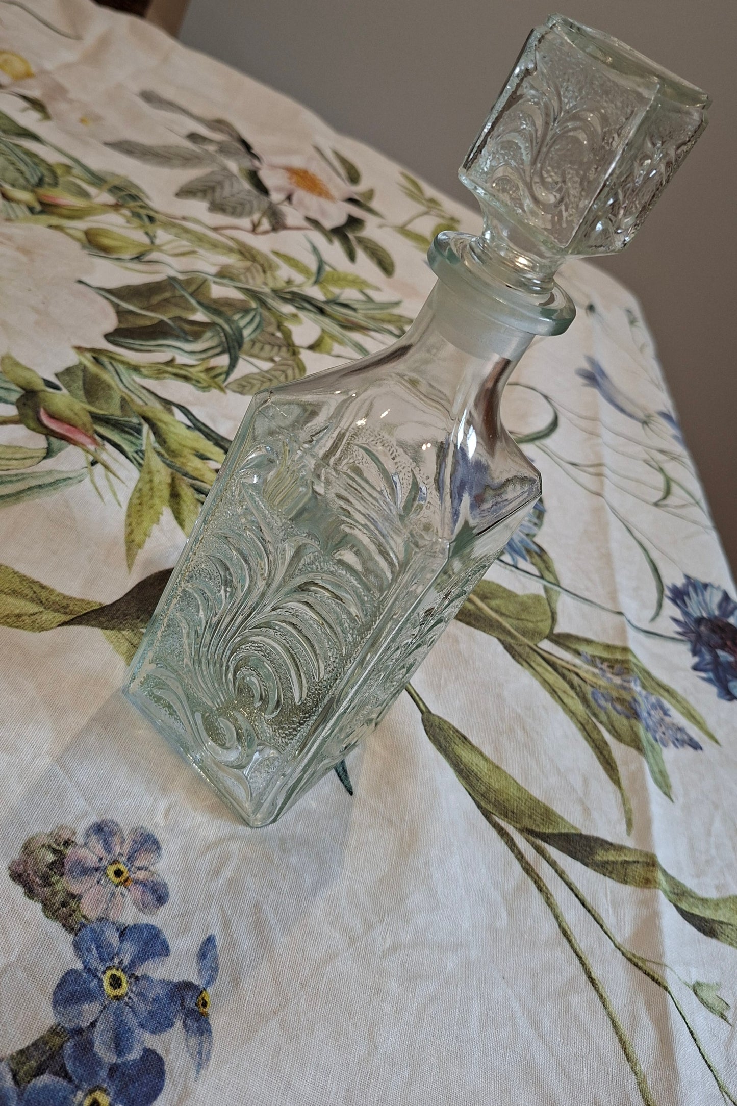Carafe avec Relief