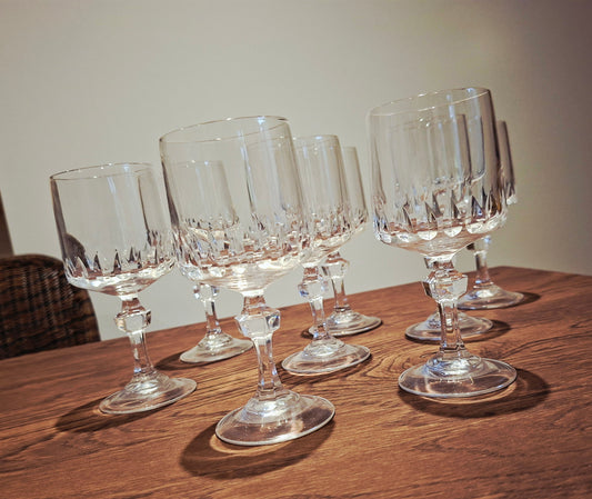 Lot de 8 petits verres à pied Cristal d'arques