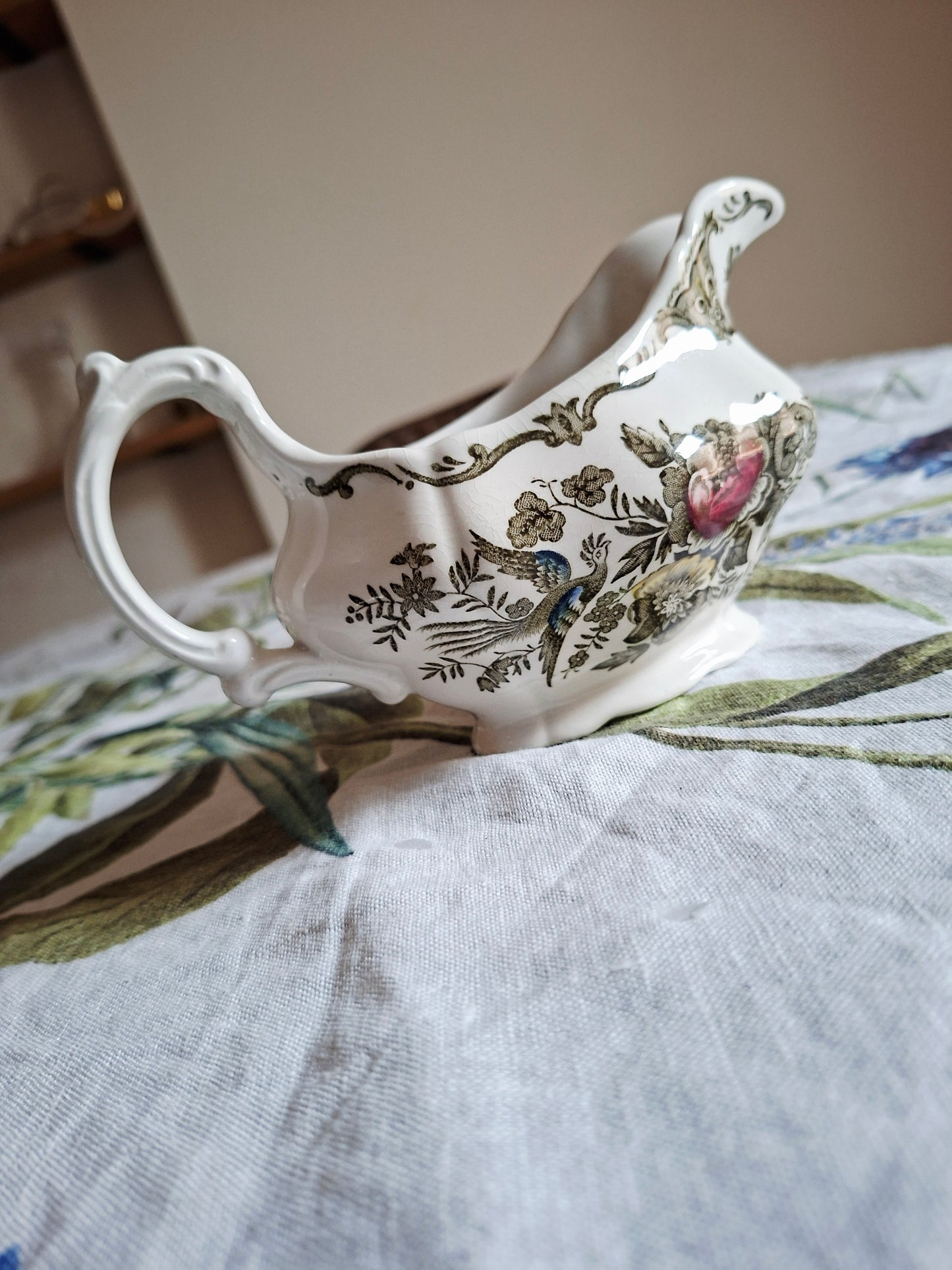 Saucière Ridgway of Staffordshire, modèle Windsor