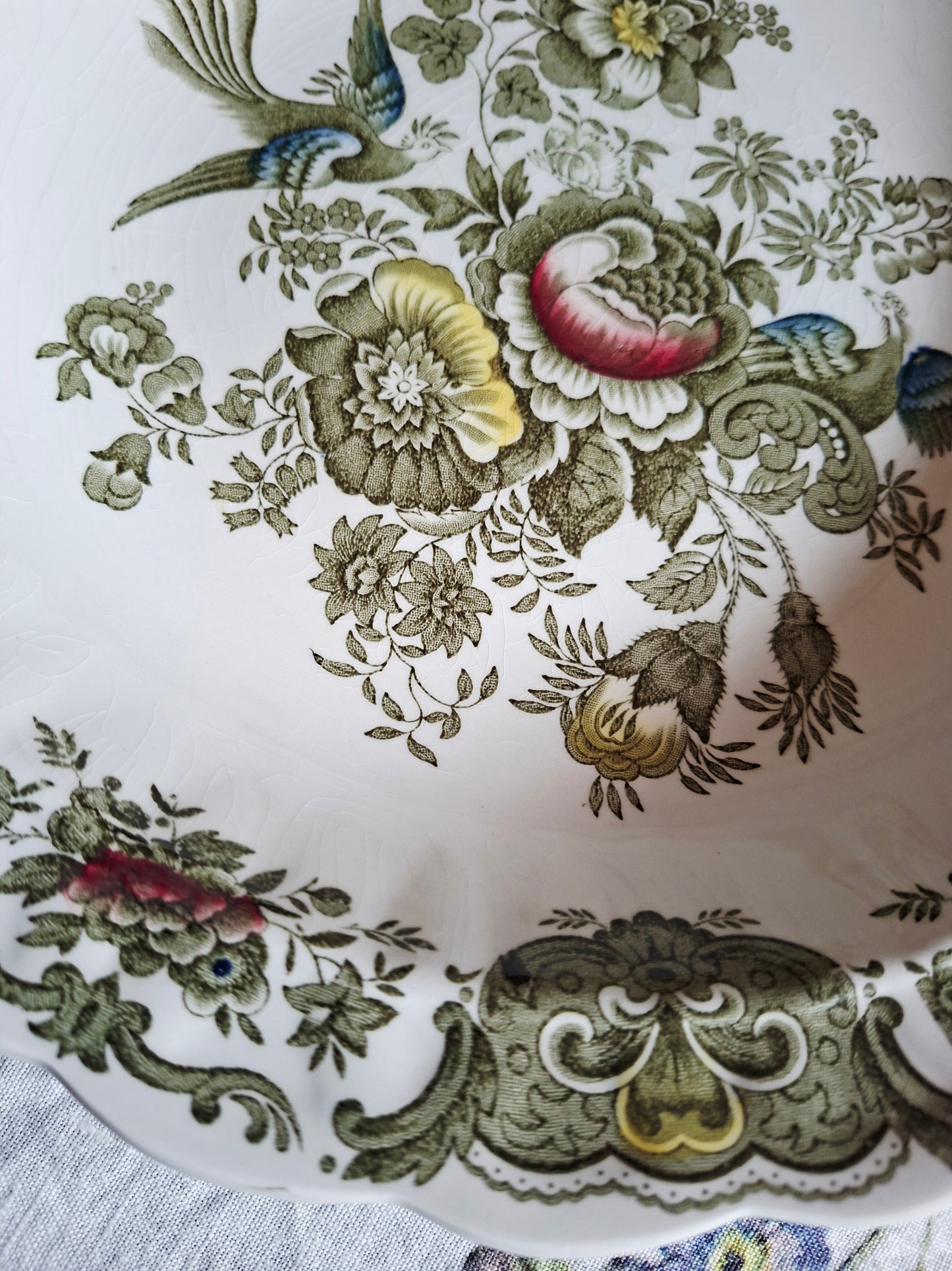 Plat creux Ridgway of Staffordshire, modèle Windsor
