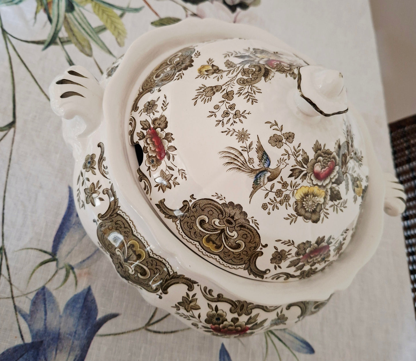 Soupière Ridgway of Staffordshire, modèle Windsor