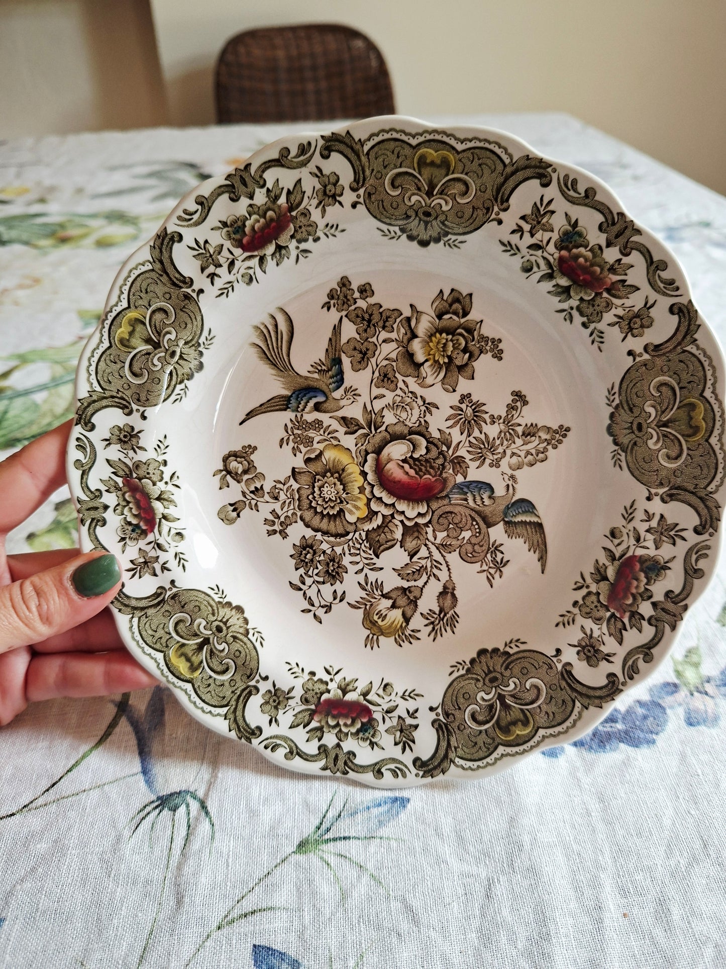(2) Lot de 4 assiettes creuses  Ridgway of Staffordshire