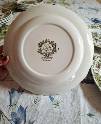 (2) Lot de 4 assiettes plates