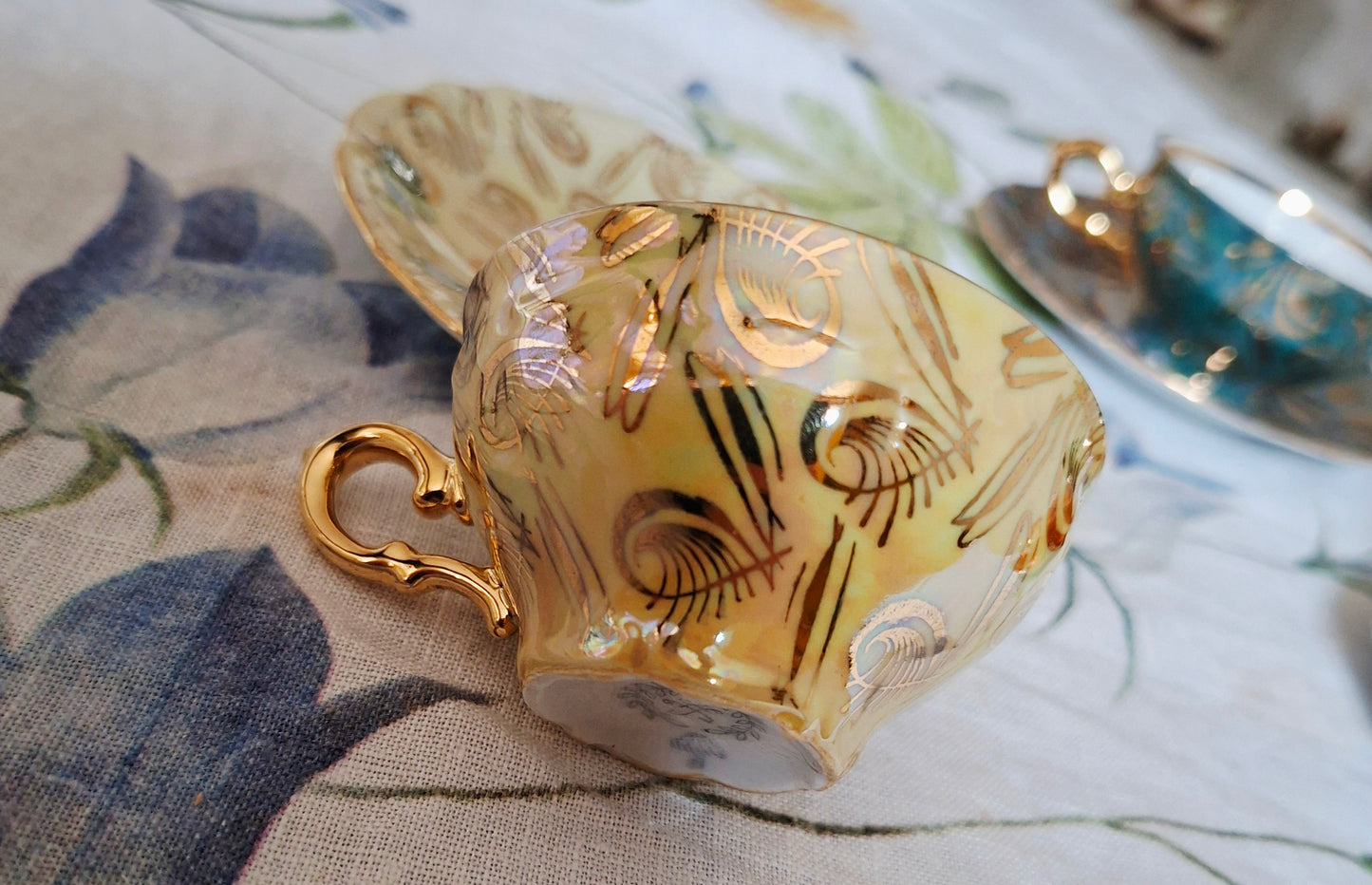 Lot de 3 tasses Bavaria avec soucoupes