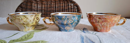 Lot de 3 tasses Bavaria avec soucoupes