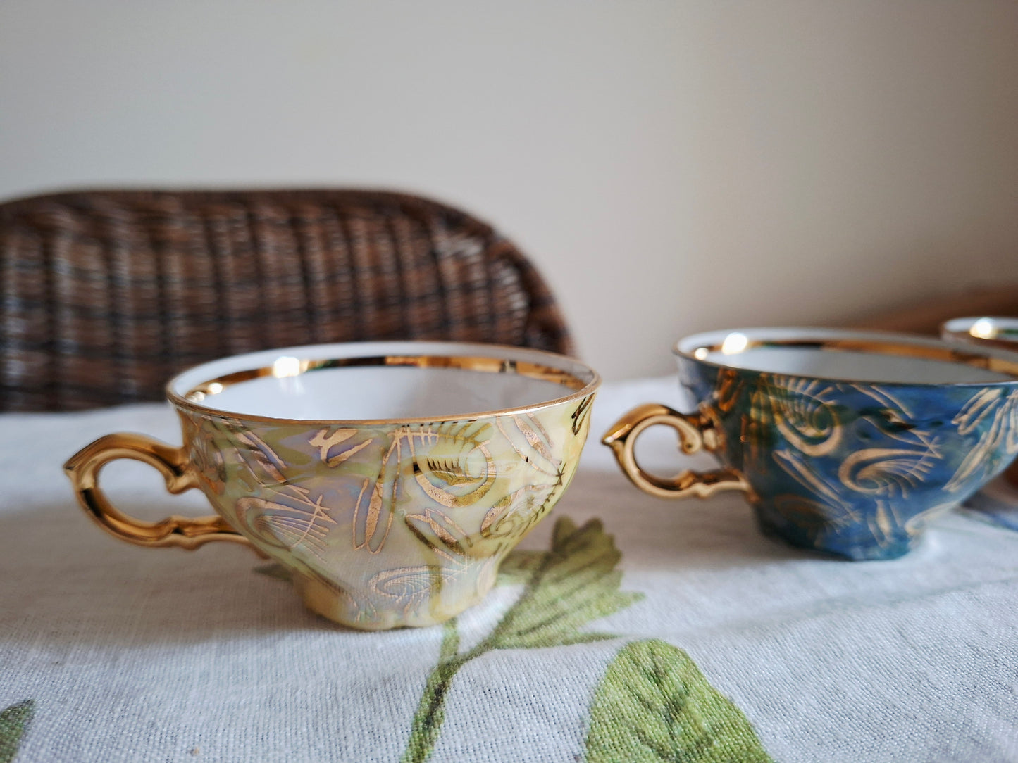 Lot de 3 tasses Bavaria avec soucoupes