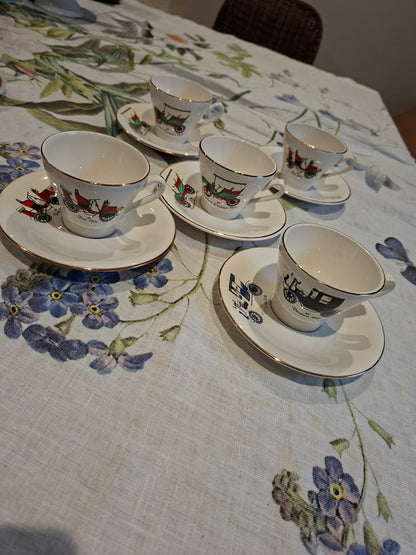 Lot de 5 tasses avec soucoupes