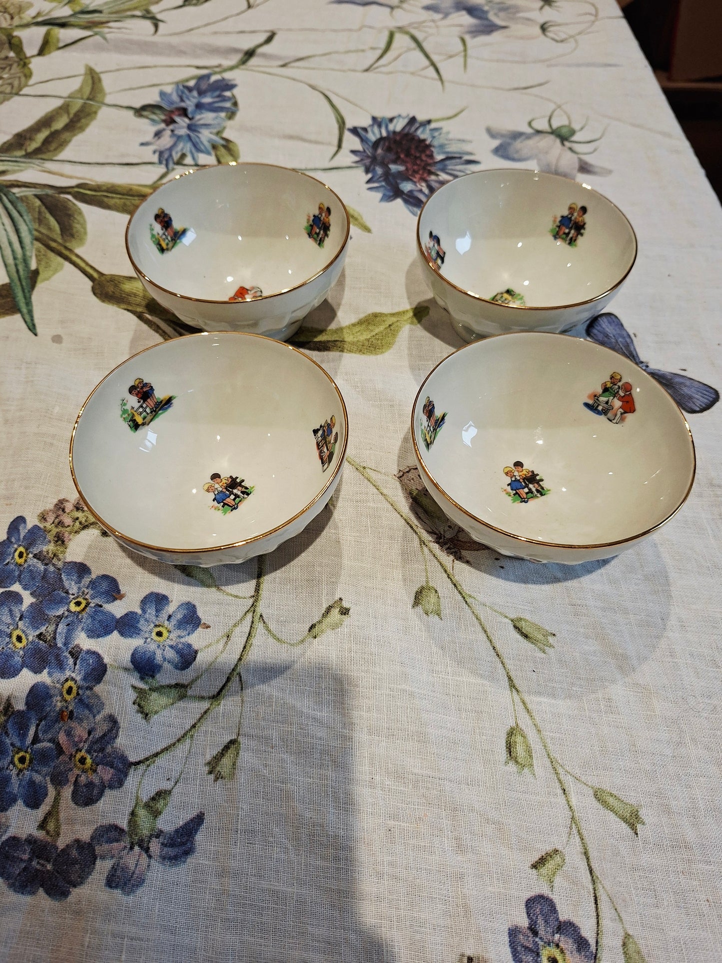 Lot de 4 bols – P.L France, véritable porcelaine