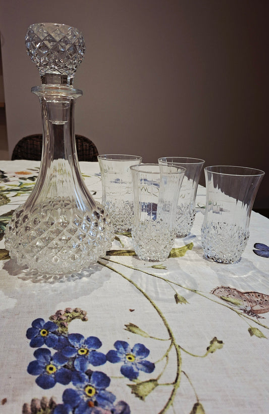 Carafe avec 4 verres assortis