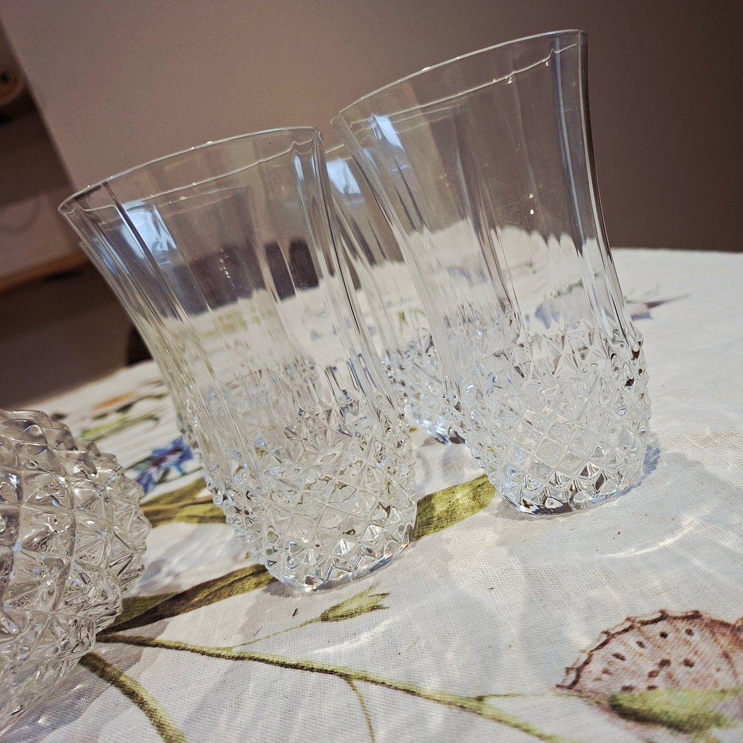 Carafe avec 4 verres assortis