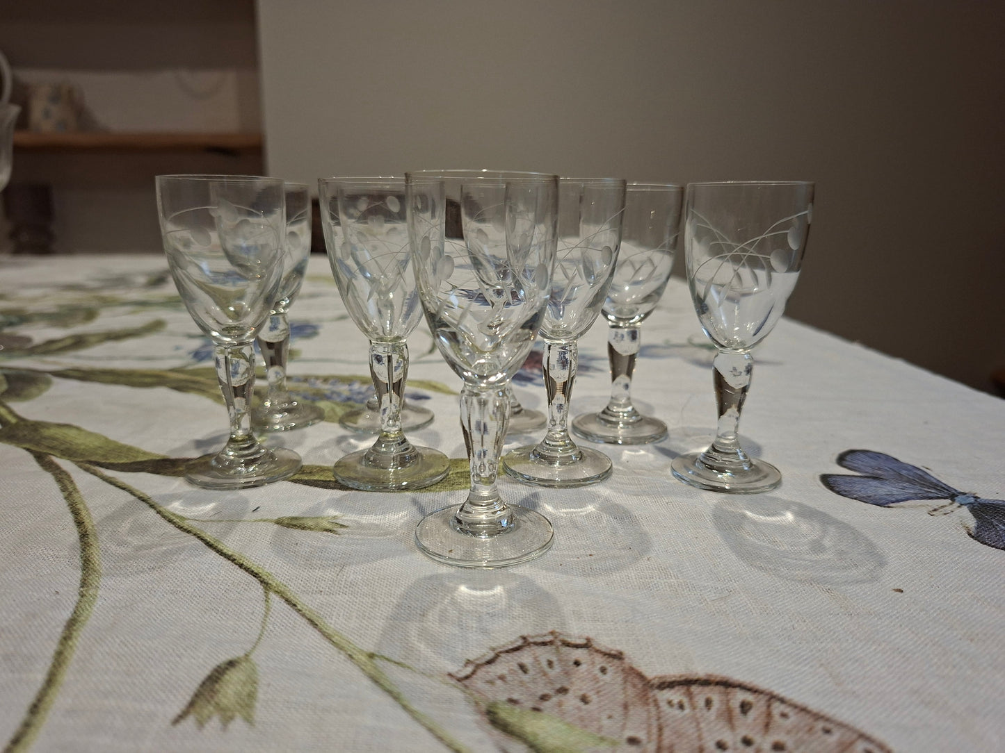 Lot de 9 petits verres à shooter gravés