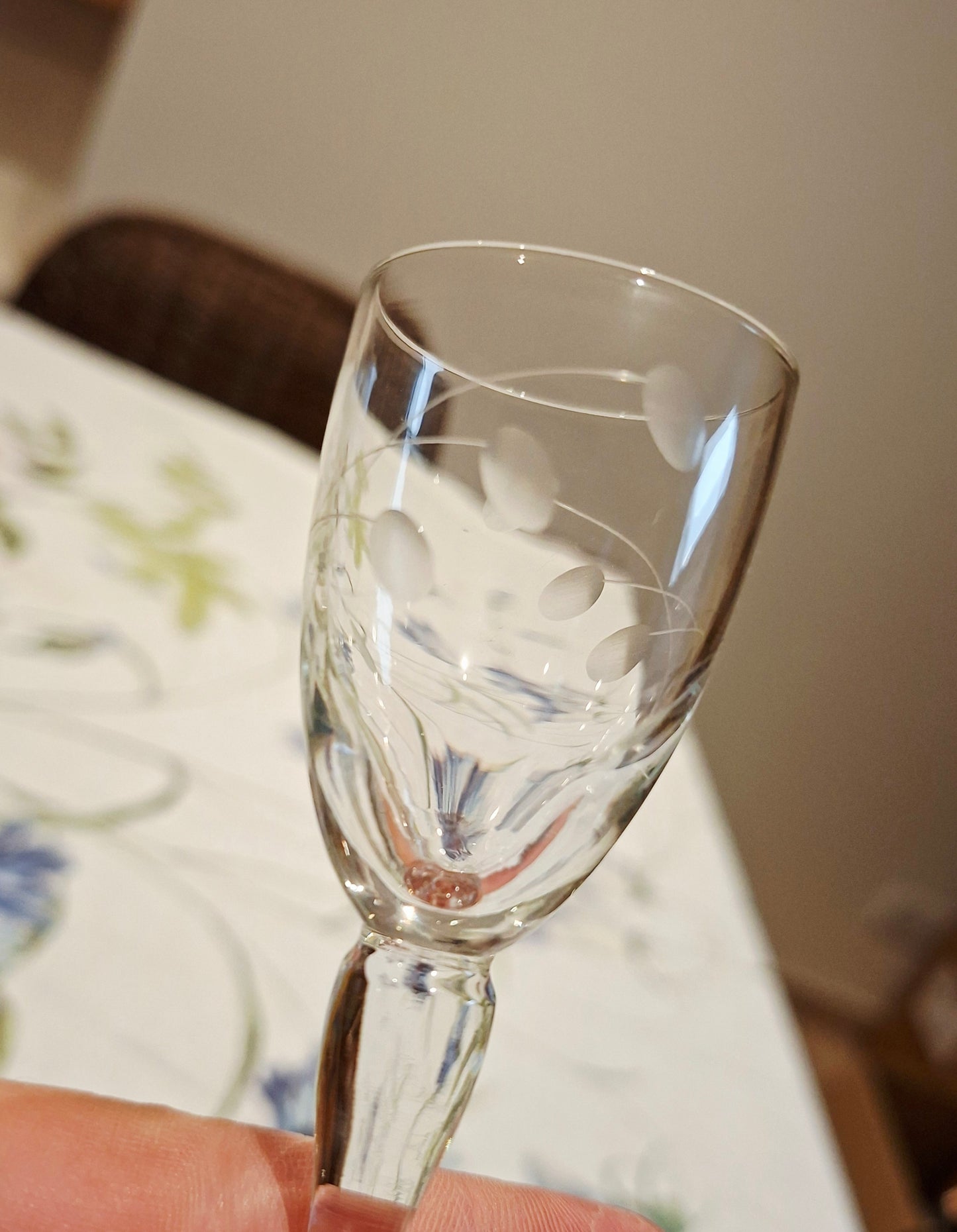 Lot de 9 petits verres à shooter gravés