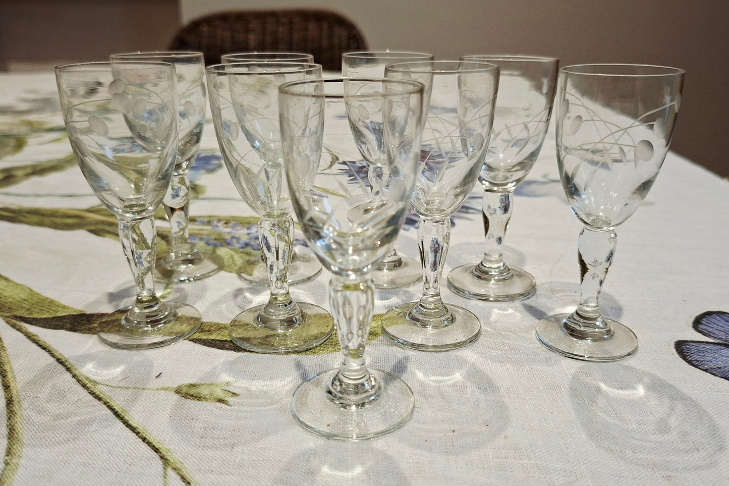 Lot de 9 petits verres à shooter gravés