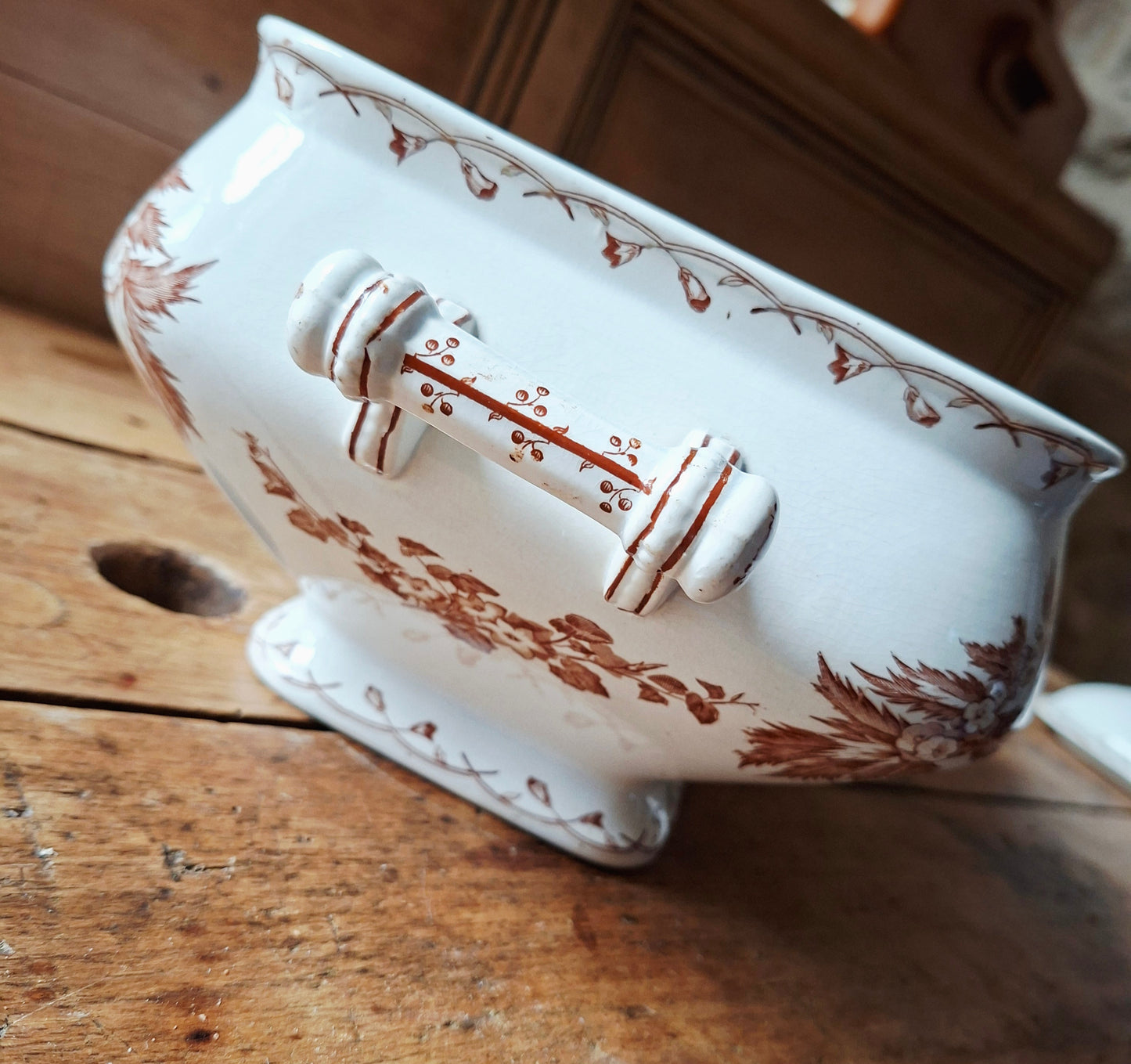 Authentique légumier / soupière en faïence de Sarreguemines, modèle Bertha