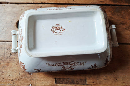 Authentique légumier / soupière en faïence de Sarreguemines, modèle Bertha