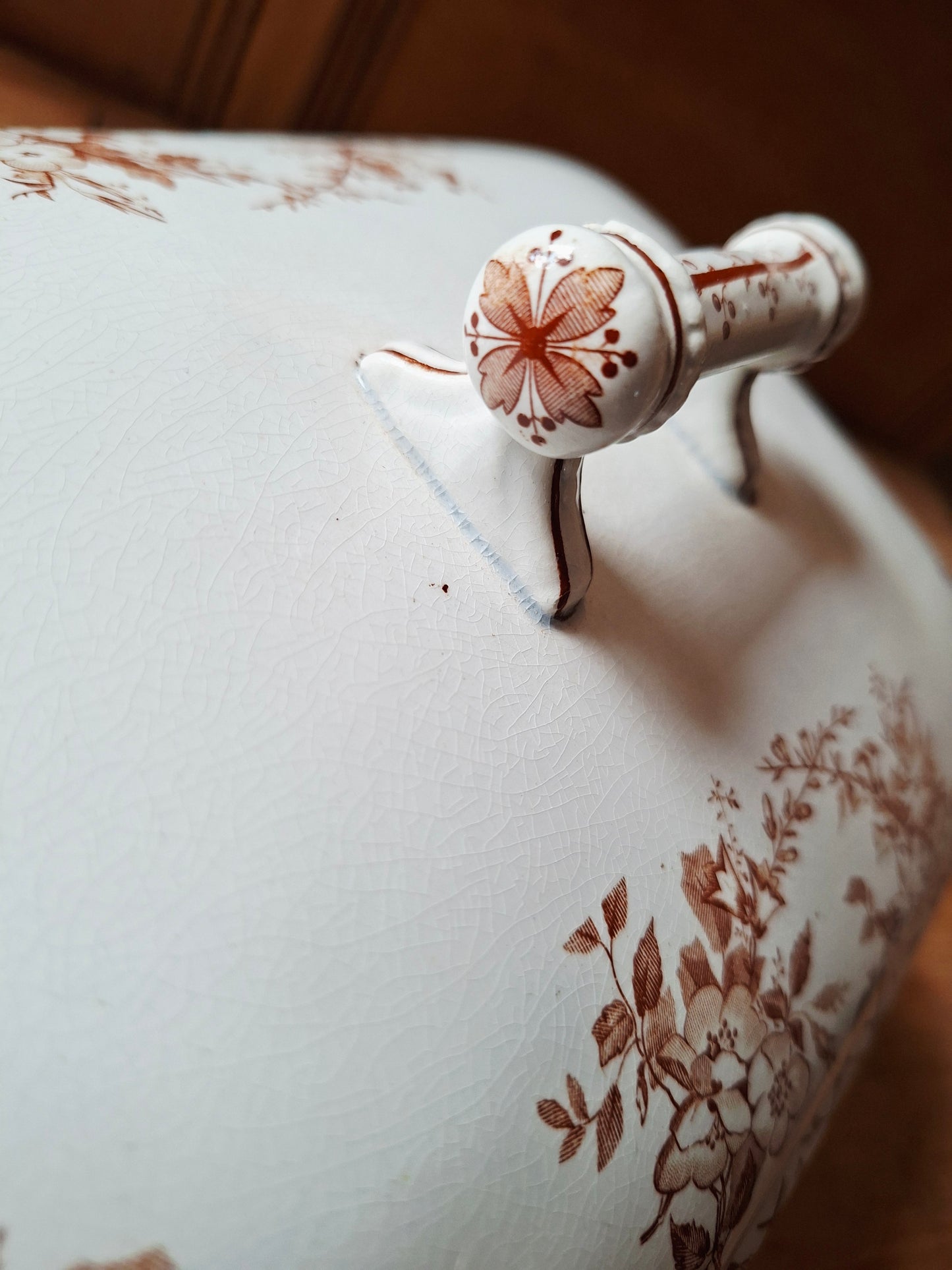 Authentique légumier / soupière en faïence de Sarreguemines, modèle Bertha