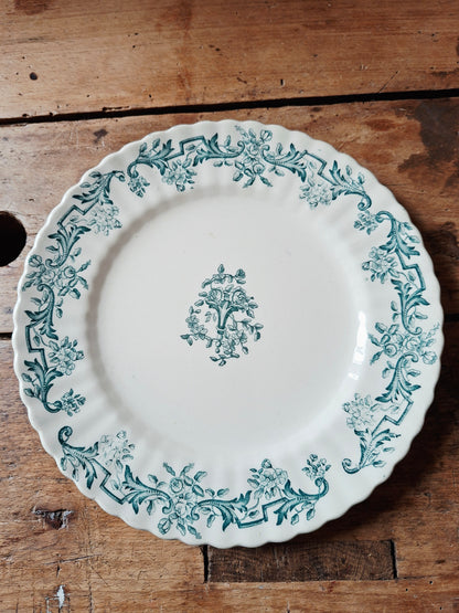 Superbe lot de 4 assiettes anciennes – Mix & Match vintage 🌿