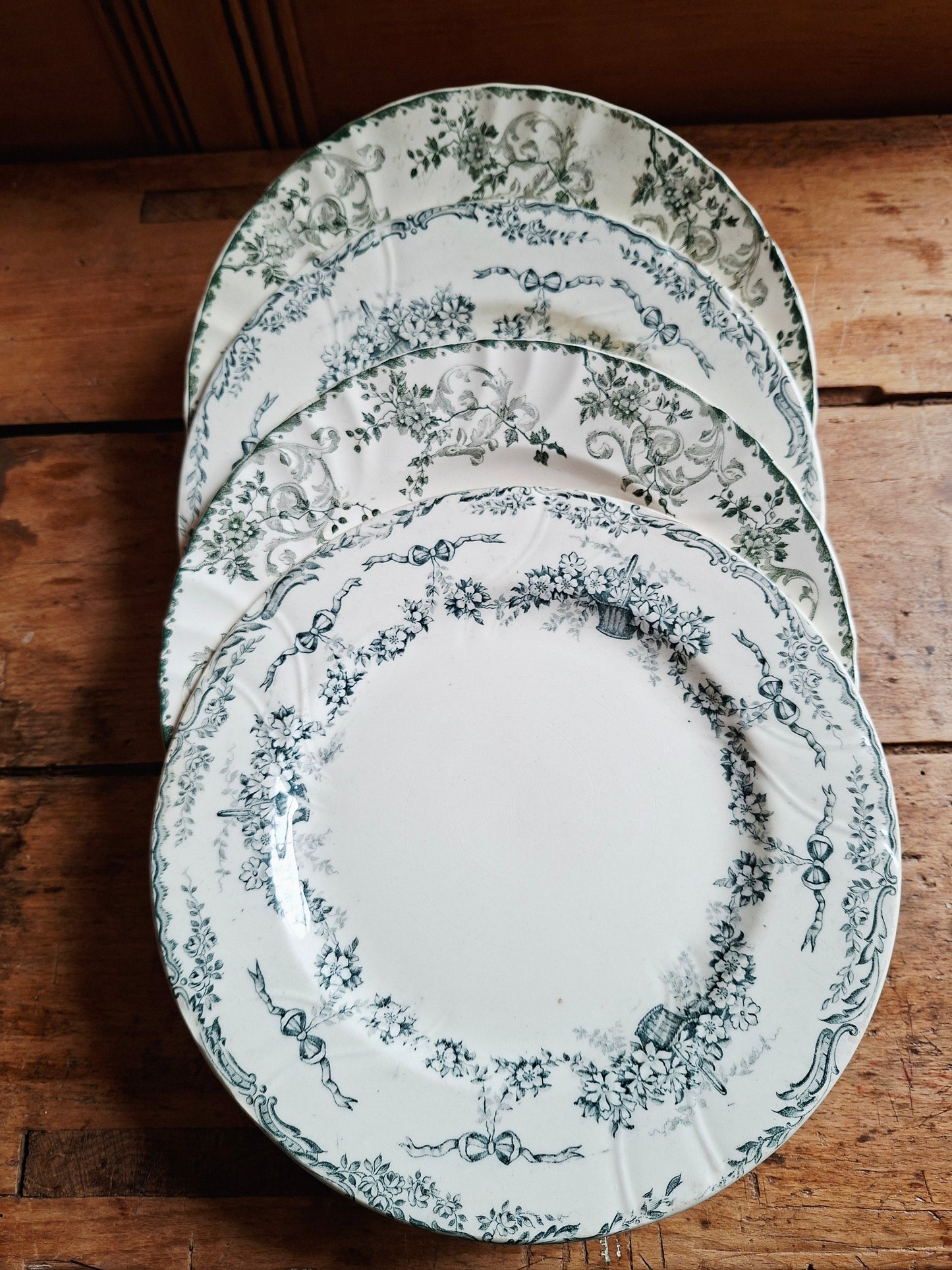 Lot de 4 assiettes anciennes mixtes – E. Bourgeois & Salins modèle Ninon 🌸
