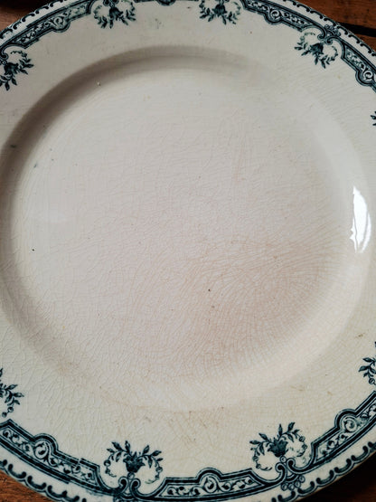 Superbe lot de 4 assiettes anciennes – Mix & Match vintage 🌿