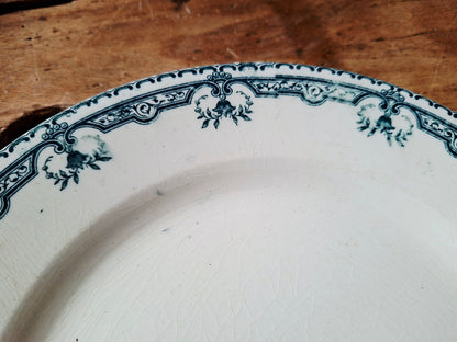 Superbe lot de 4 assiettes anciennes – Mix & Match vintage 🌿