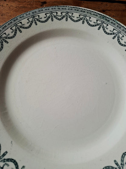 Superbe lot de 4 assiettes anciennes – Mix & Match vintage 🌿