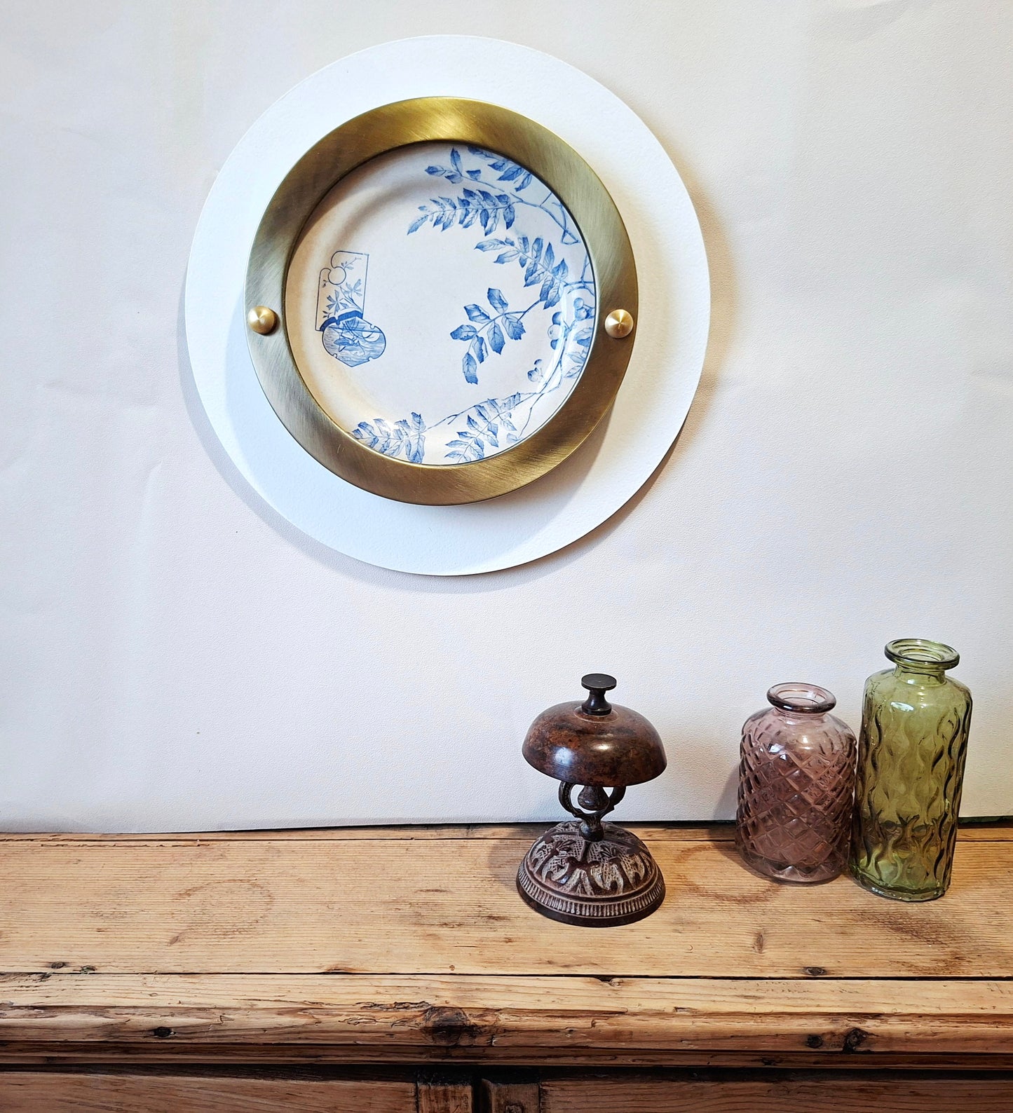 Décoration murale artisanale avec assiette "tokio" Choisy Le Roi