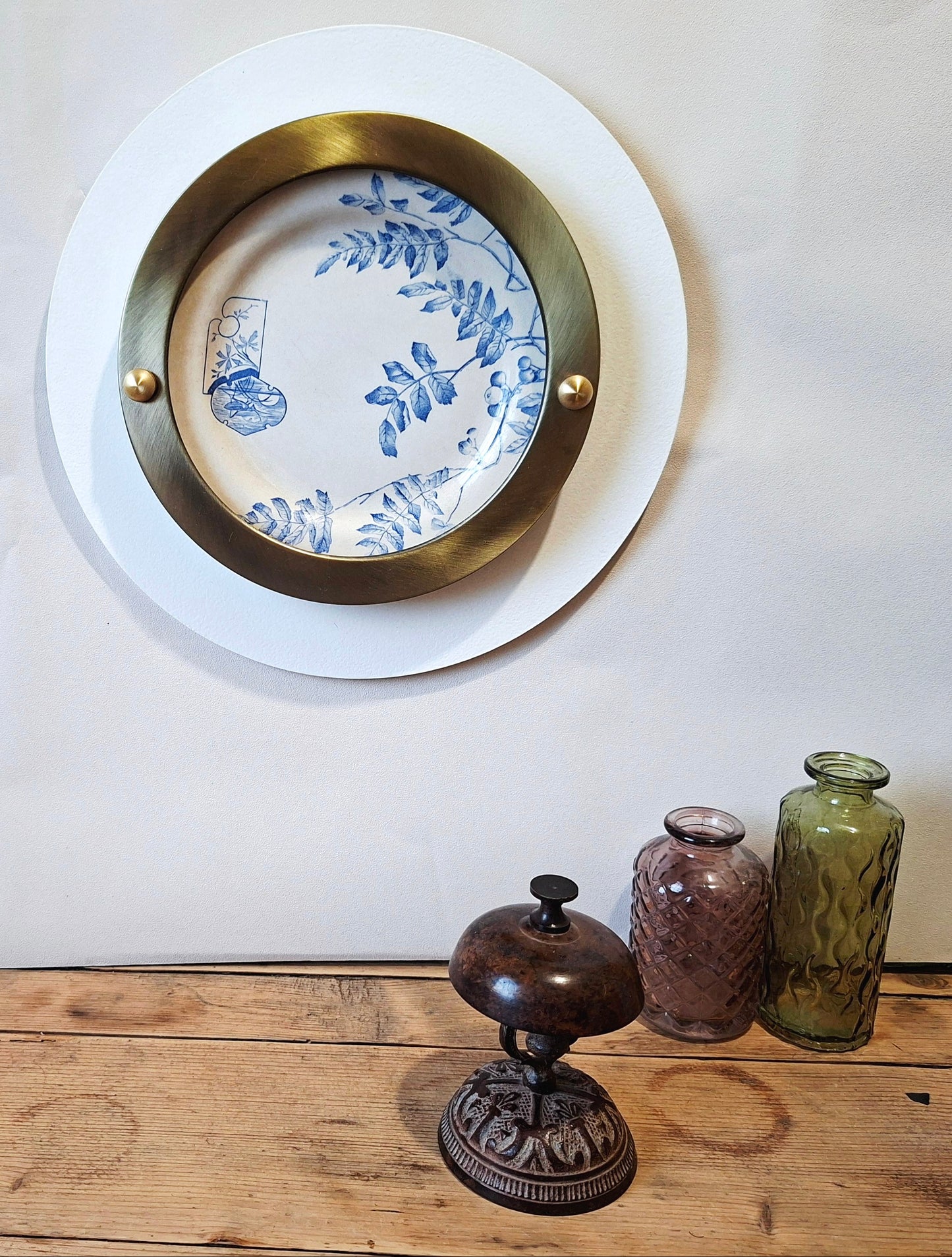 Décoration murale artisanale avec assiette "tokio" Choisy Le Roi