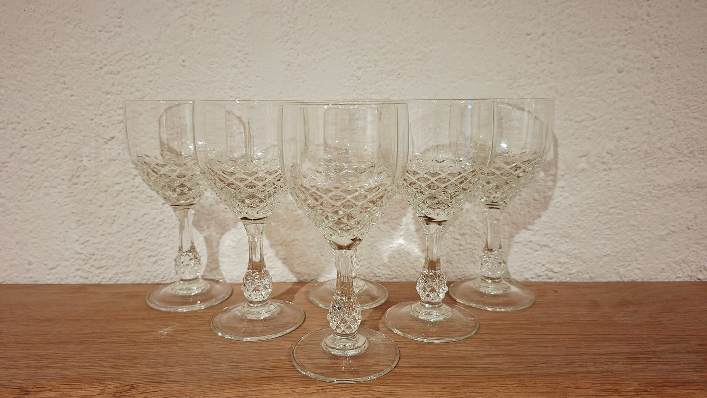 6 petits verres en cristal d’Arques, modèle Chenonceaux