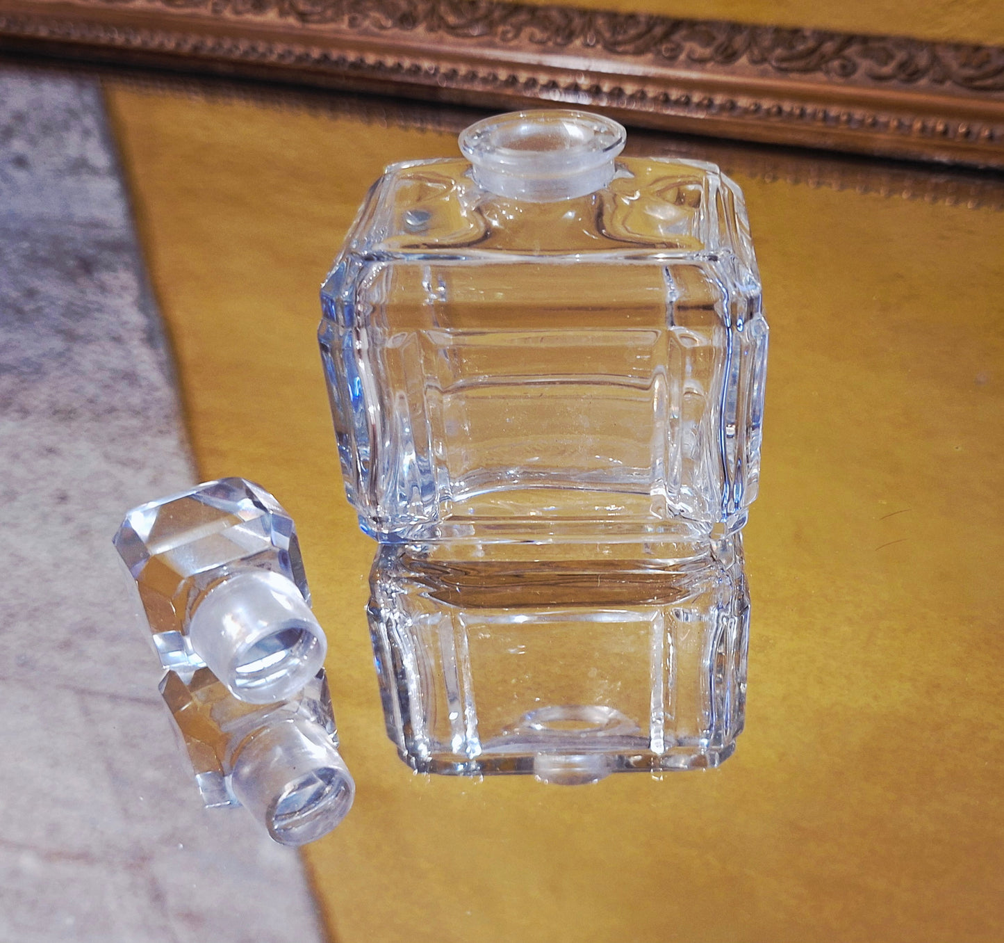 Flacon de parfum Baccarat – modèle “Bellodgia”
