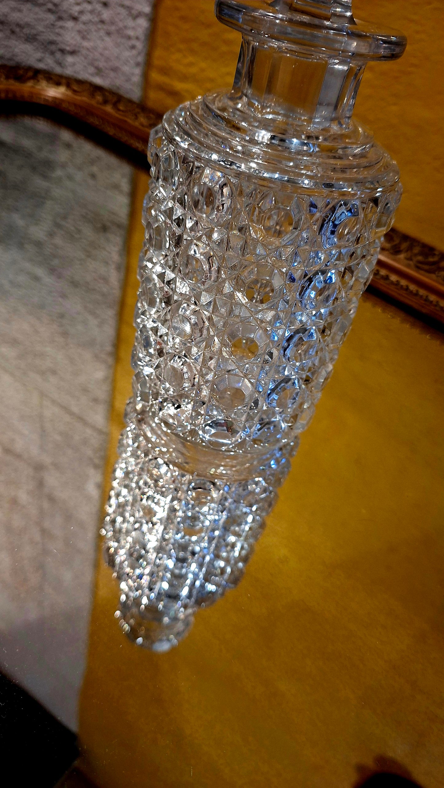 Flacon de parfum Baccarat – modèle “Pierrerie”