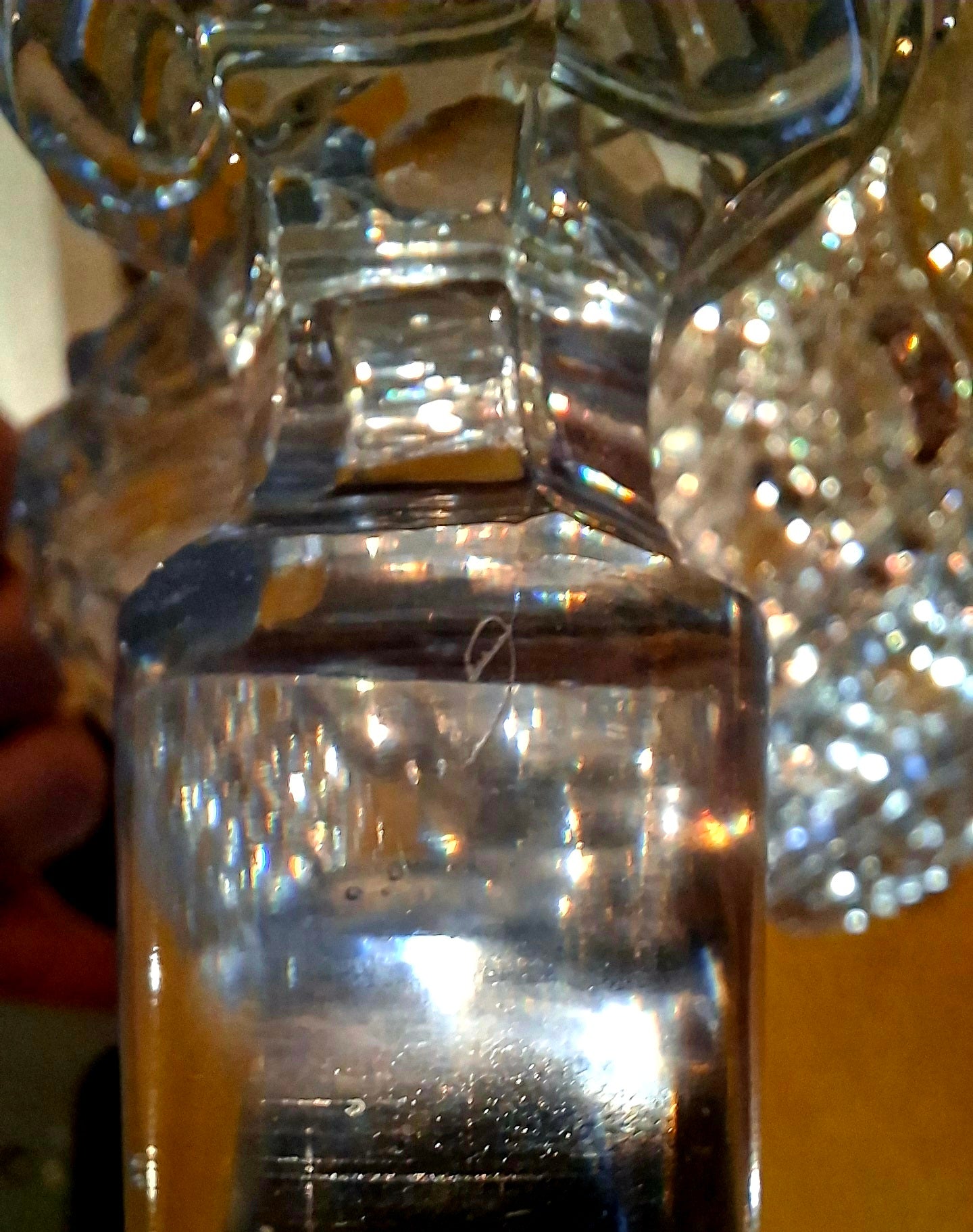 Flacon de parfum Baccarat – modèle “Pierrerie”