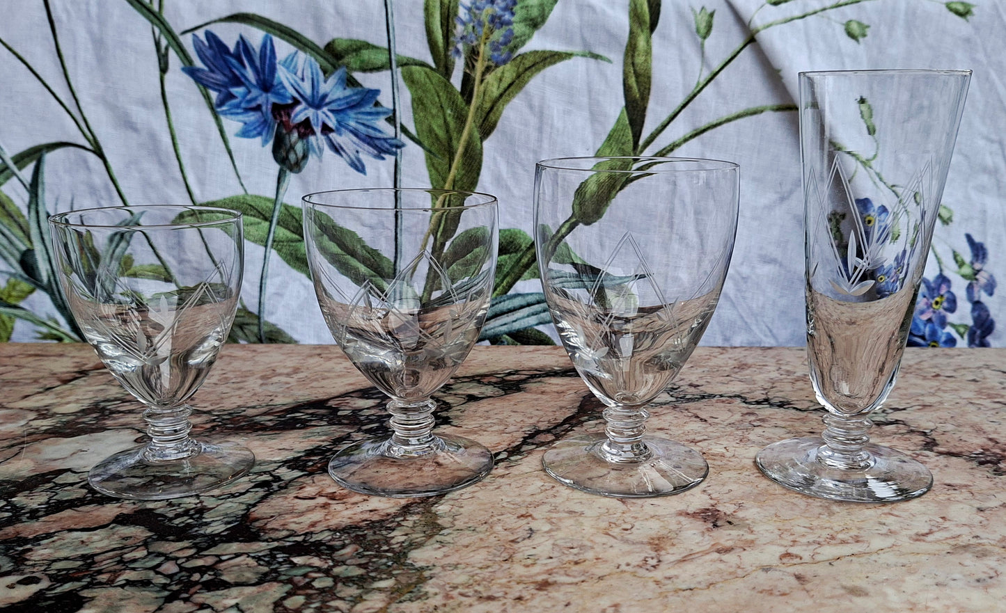 6 grands verres en cristal