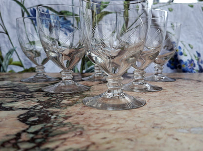 6 verres en cristal de taille moyenne