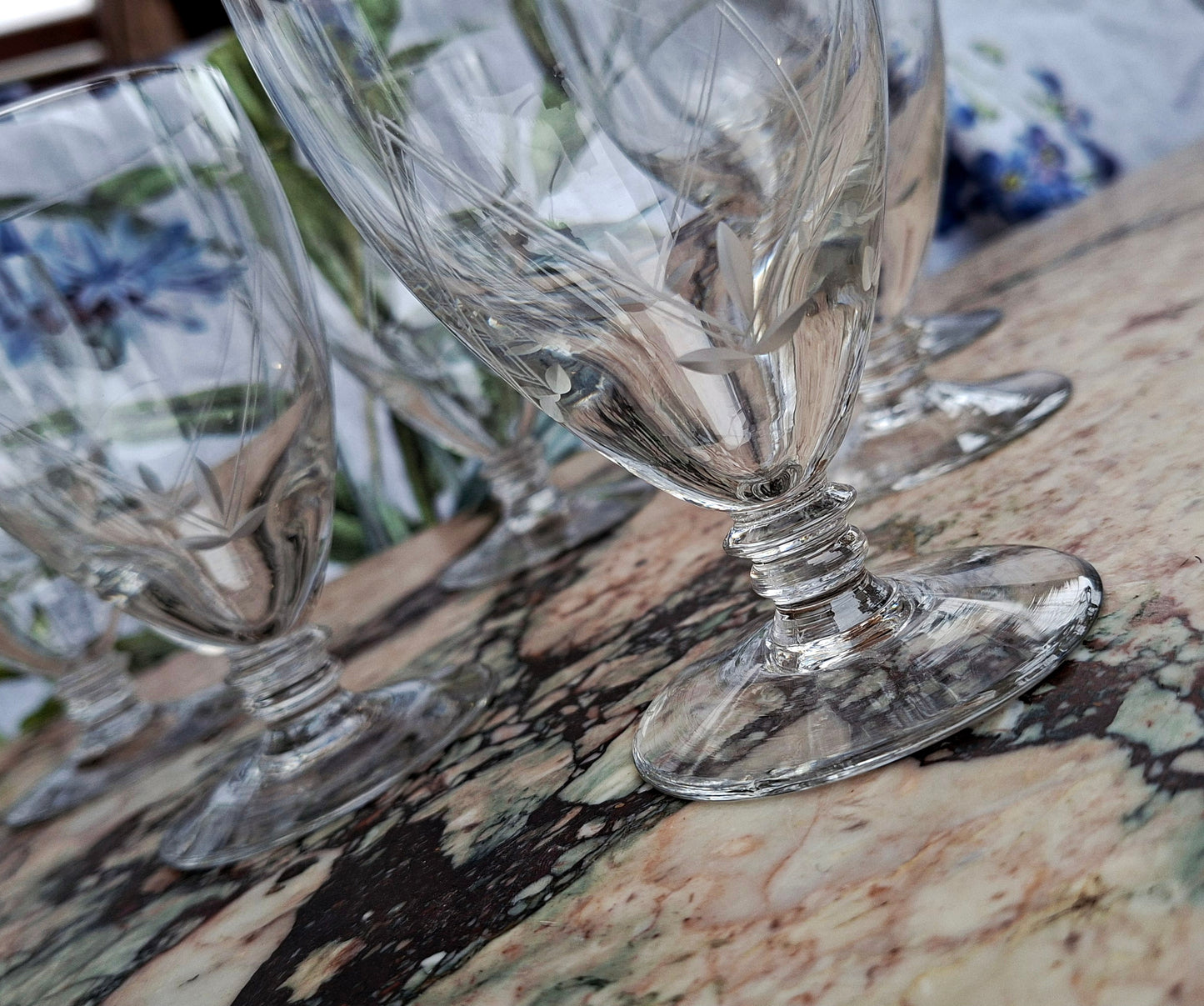 6 grands verres en cristal