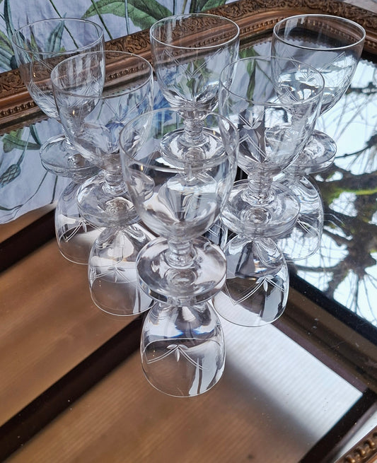 6 verres en cristal de taille moyenne