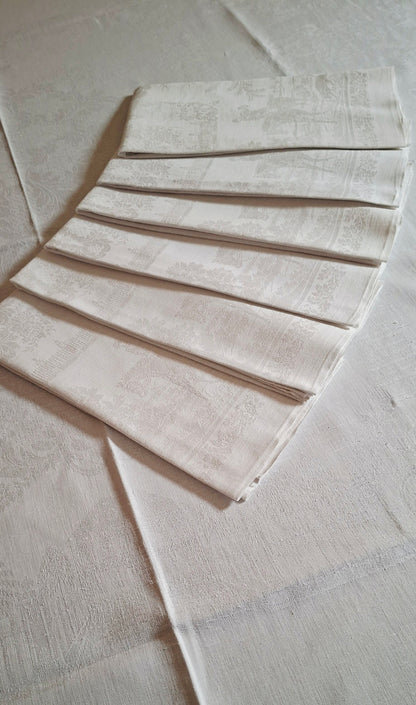 Nappe blanche ancienne 157x200 en lin épais damassé – Scènes chasse à courre – Fin XIXᵉ siècle / début XXᵉ siècle
