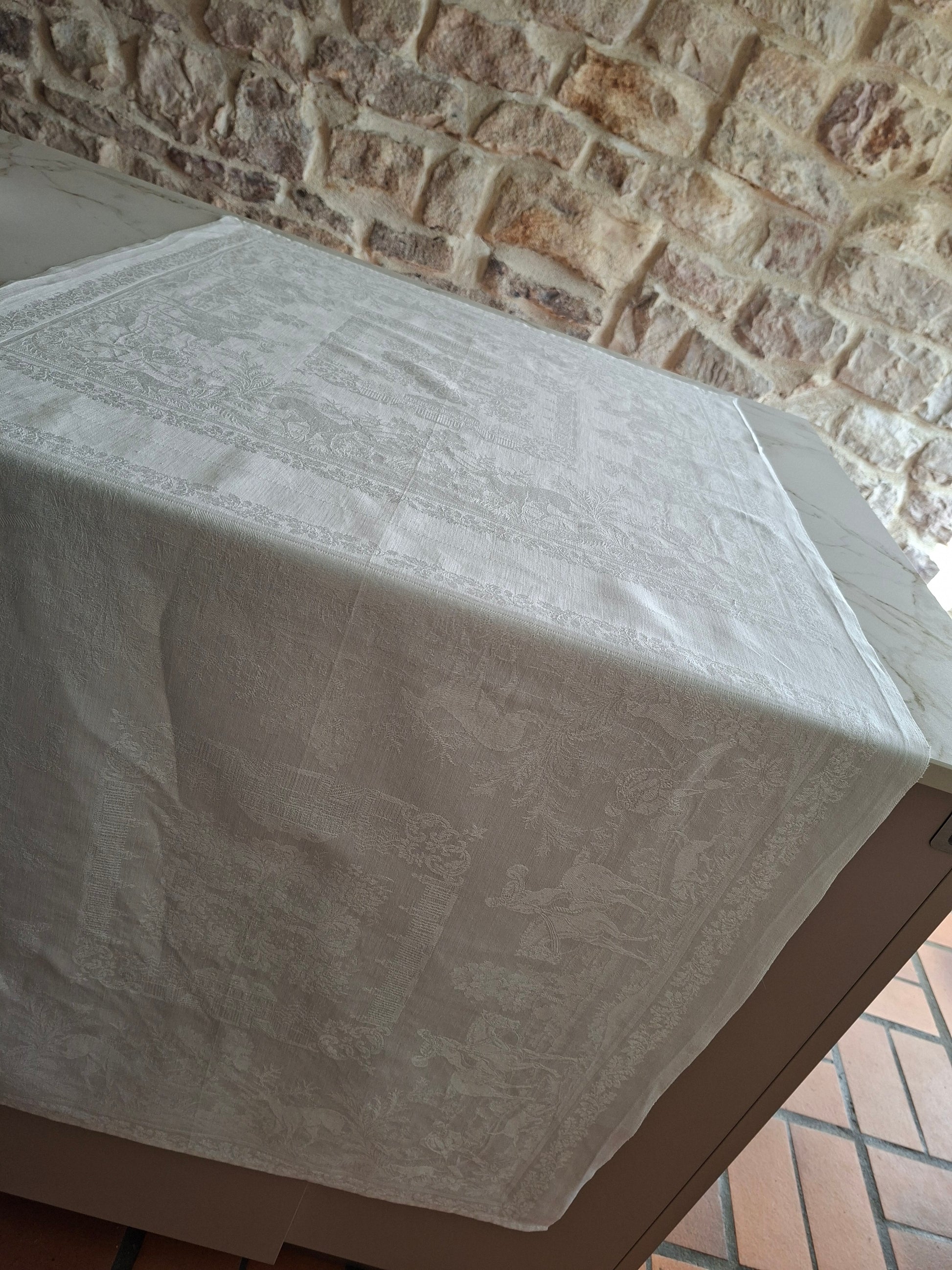 1 pièce chemin table chemin table en macramé ancien imprimé - Switzerland 1 pièce chemin table chemin table en macramé ancien imprimé - Switzerland