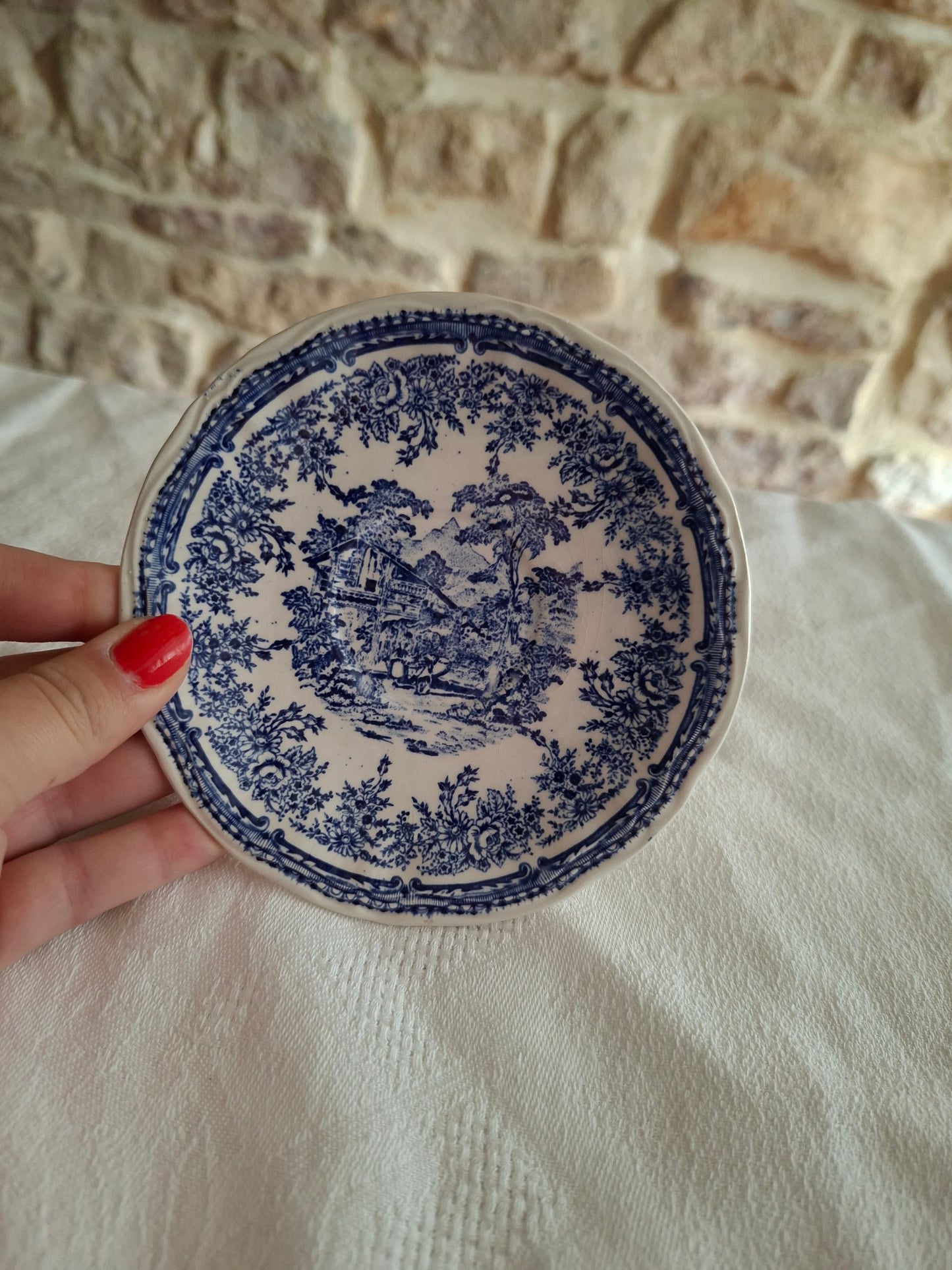 Tasses à café anciennes Lunéville