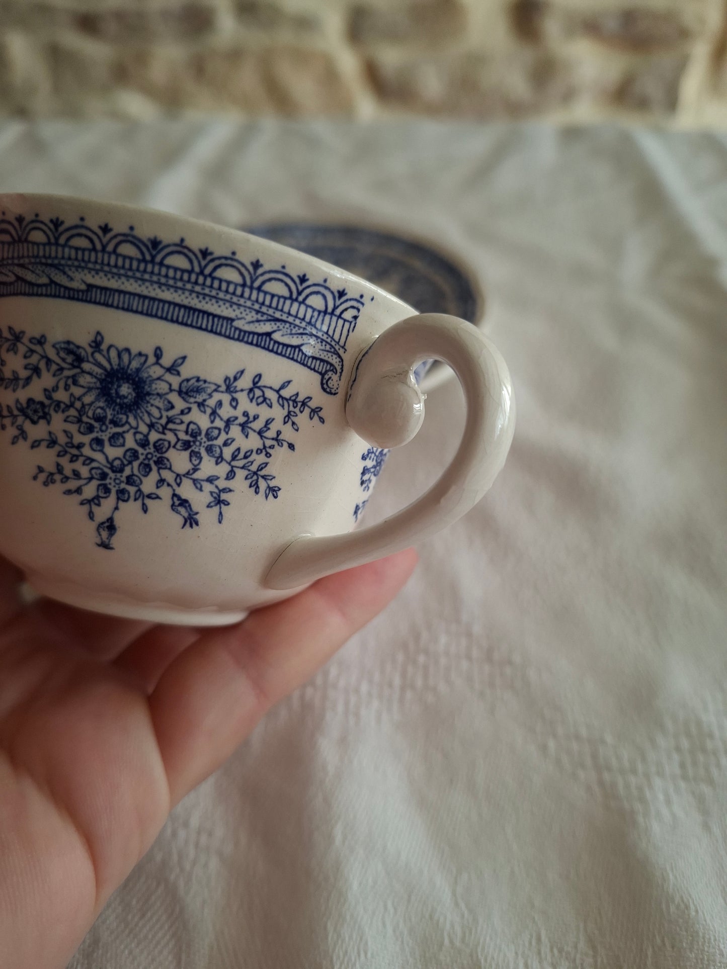 Tasses à café anciennes Lunéville