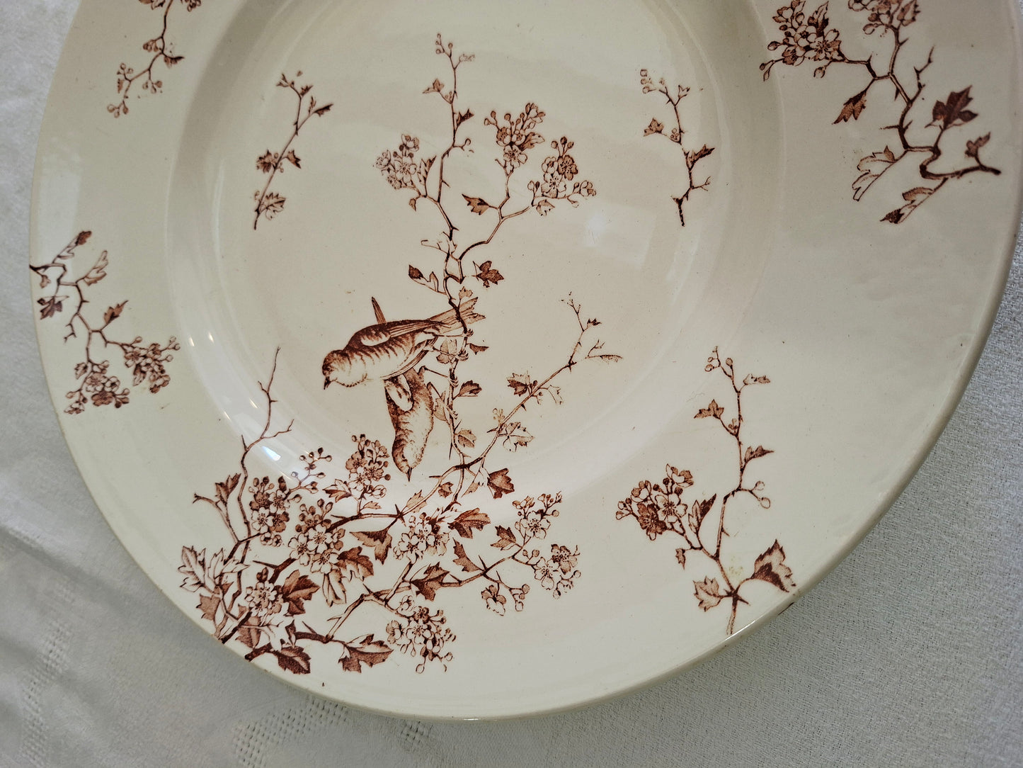Grand plat ancien Lunéville K&G – modèle Fauvette