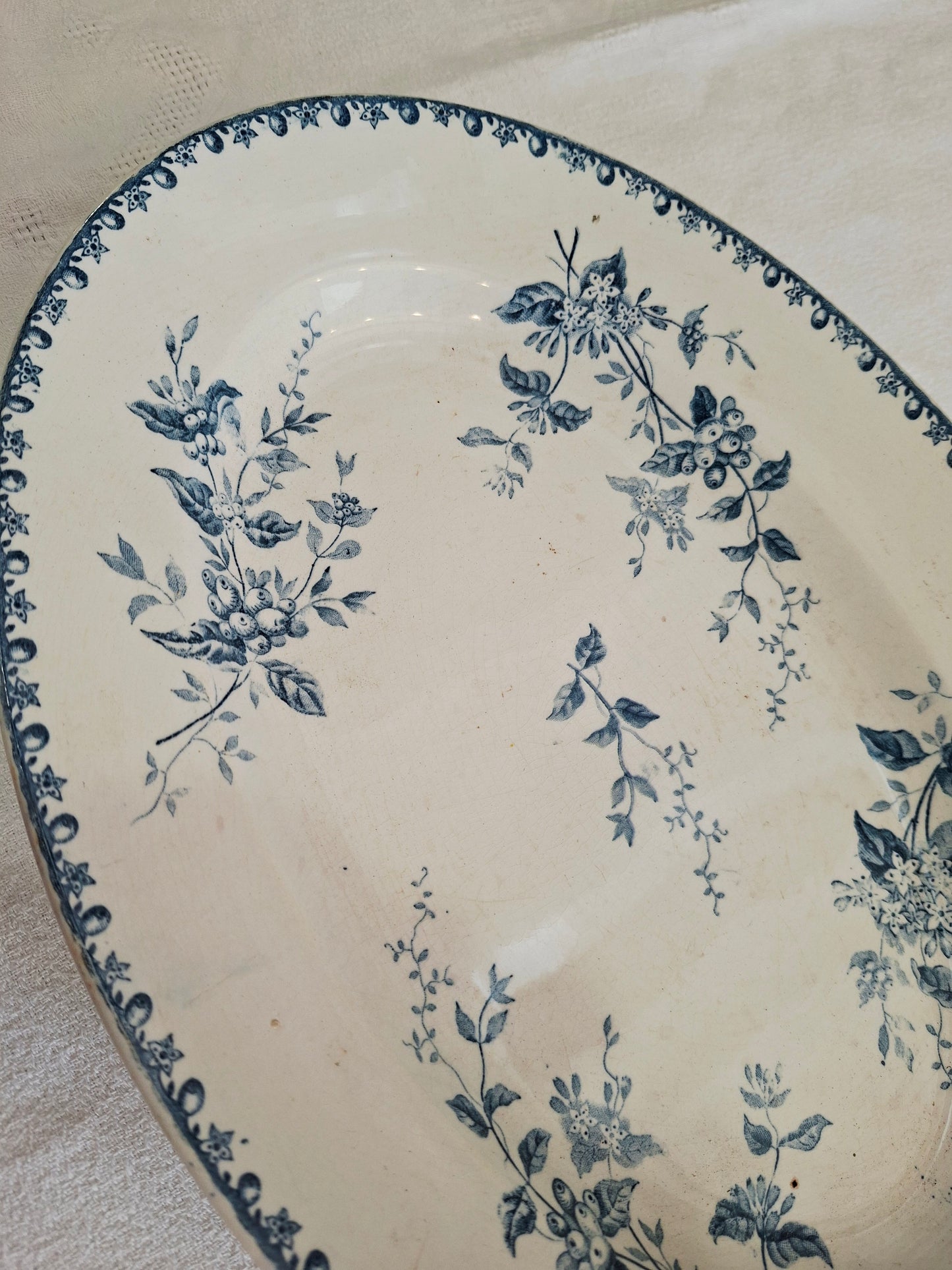 Plat ovale Saint-Amand&Hamage