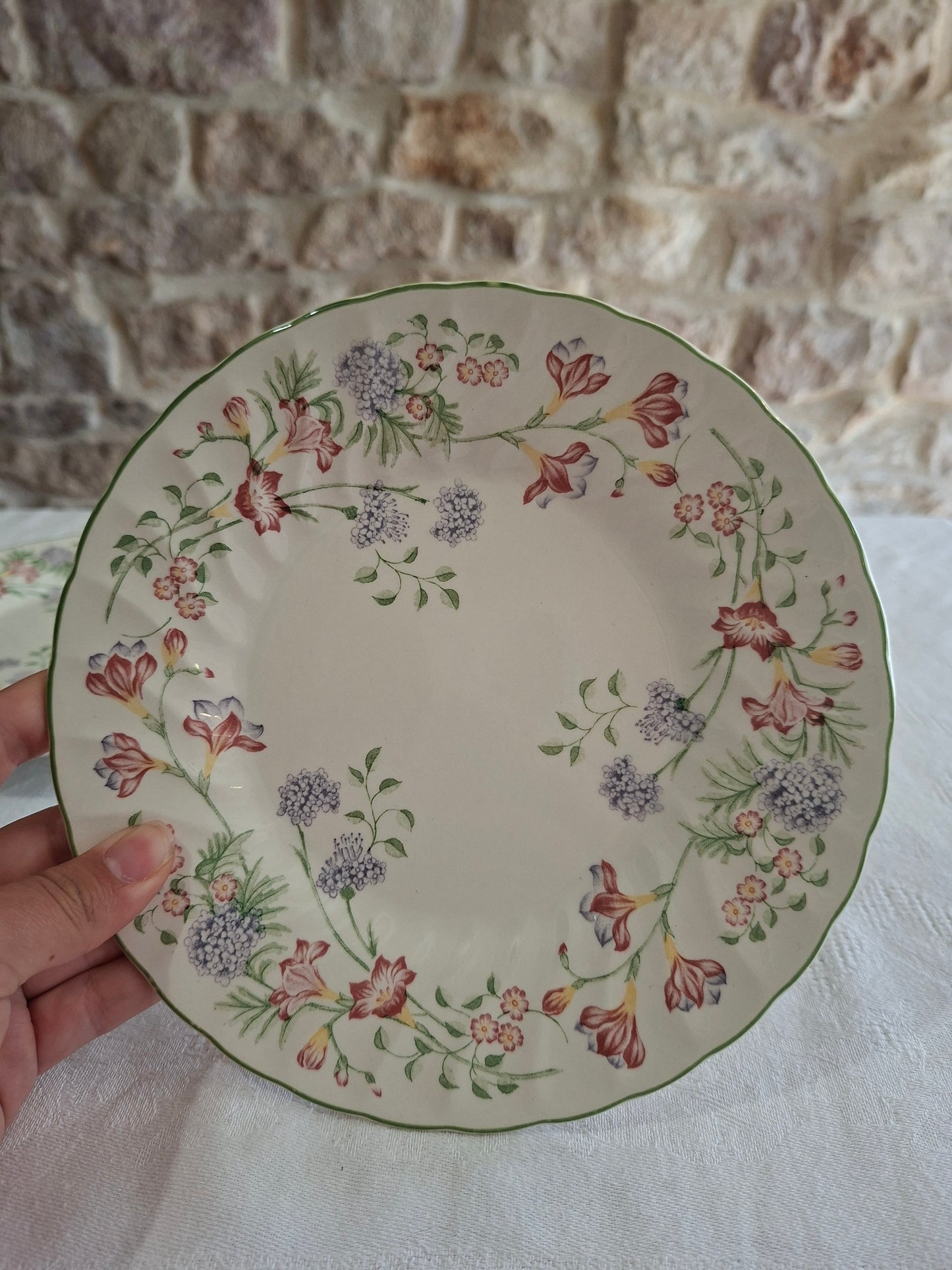 Assiettes plates Churchill