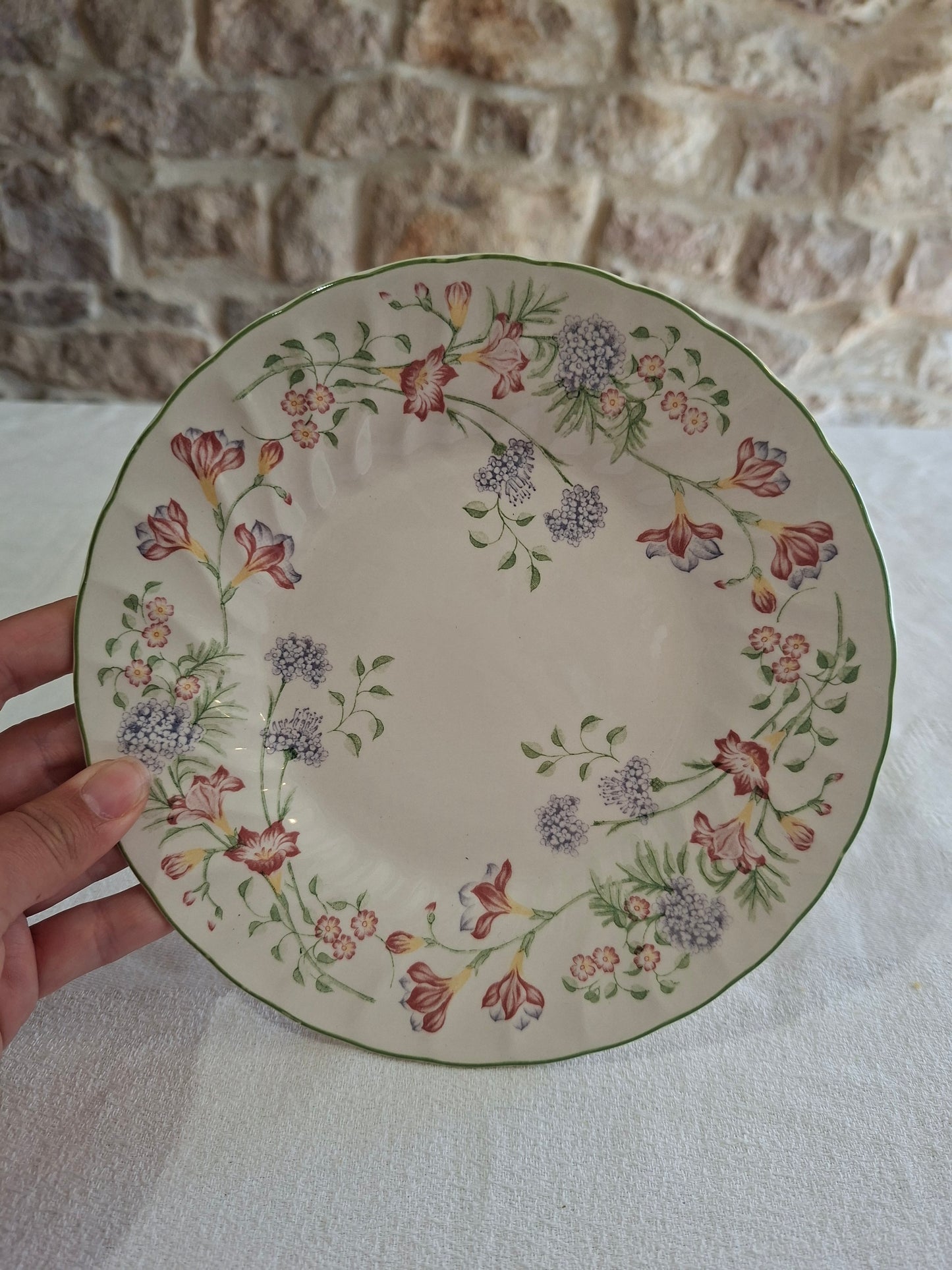 Assiettes plates Churchill