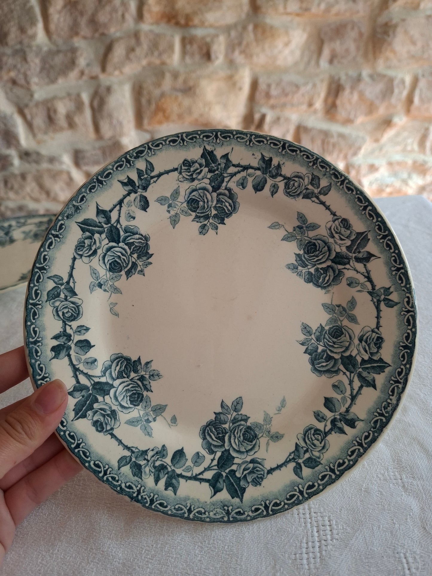 6 Assiettes à dessert en terre de fer Choisy-le-Roi modèle " Paris"