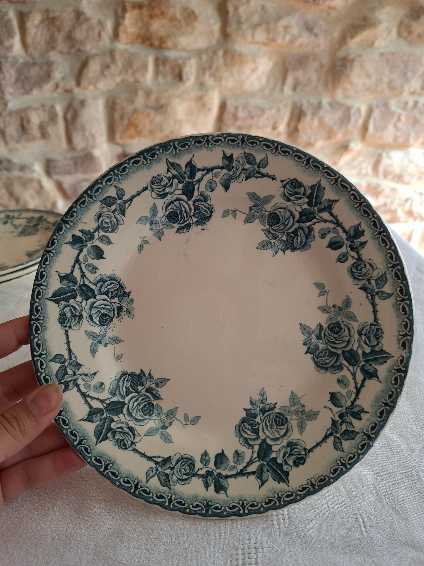 6 Assiettes à dessert en terre de fer Choisy-le-Roi modèle " Paris"