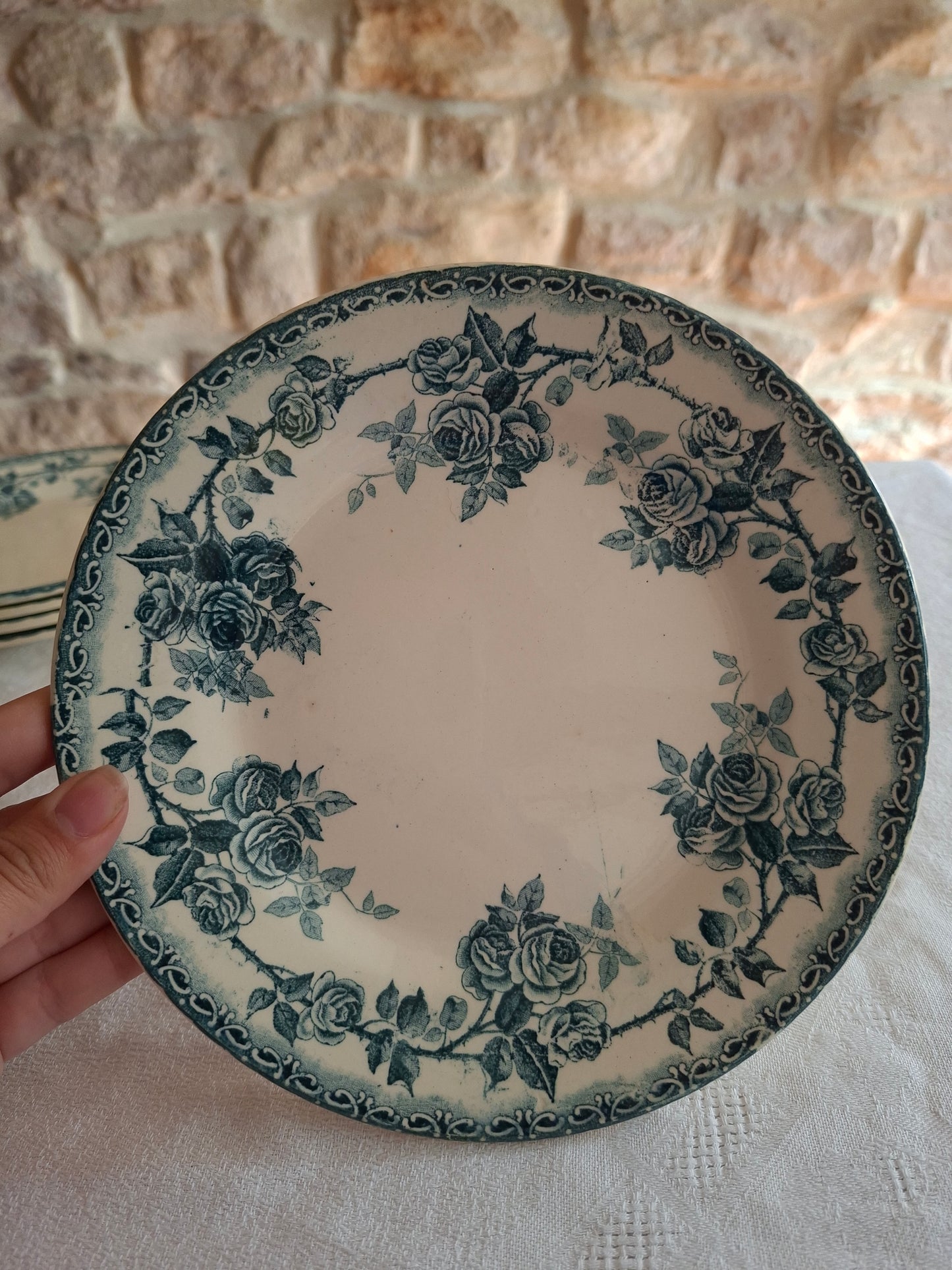 6 Assiettes à dessert en terre de fer Choisy-le-Roi modèle " Paris"