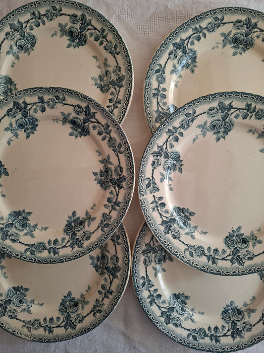 6 assiettes plates en terre de fer de la Manufacture de Choisy-le-Roi – modèle « Paris ». (2)