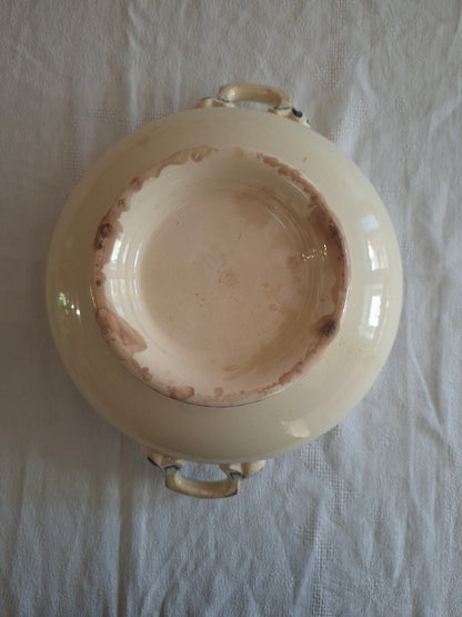 Soupière ancienne en terre de fer de la Manufacture de Choisy-le-Roi – modèle « Paris ».