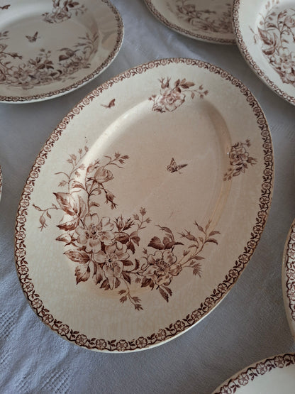 Plat ovale de la Manufacture de Gien – Modèle Mai