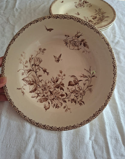 Lot de 4 assiettes creuses de la Manufacture de Gien – Modèle Mai